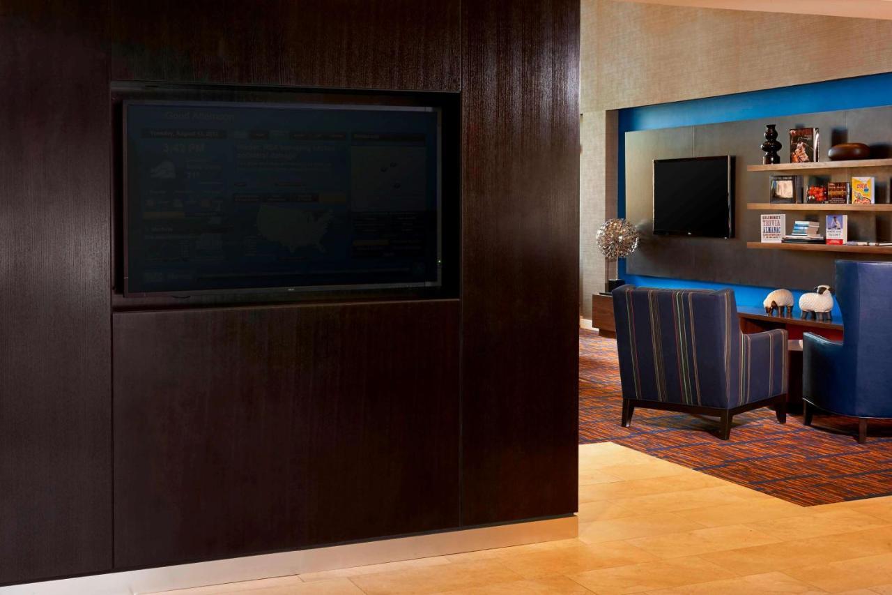 Best Western Plus Elgin - Chicago Hotel 3*