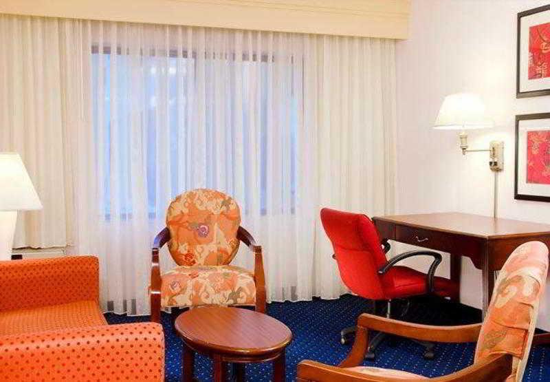 Best Western Plus Elgin - Chicago Hotel