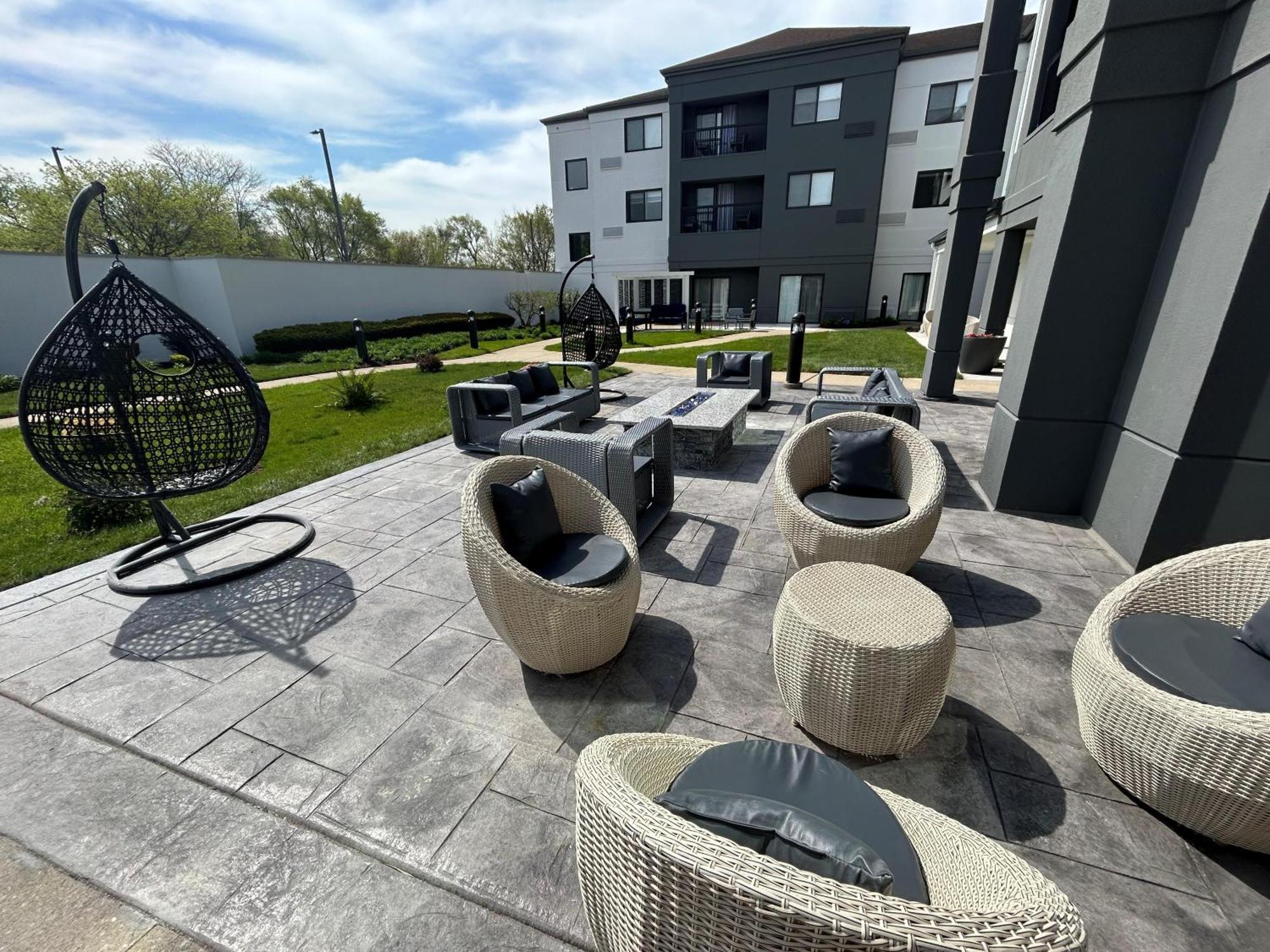 Best Western Plus Elgin - Chicago Hotel 3*