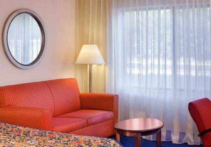 Best Western Plus Elgin - Chicago 3*